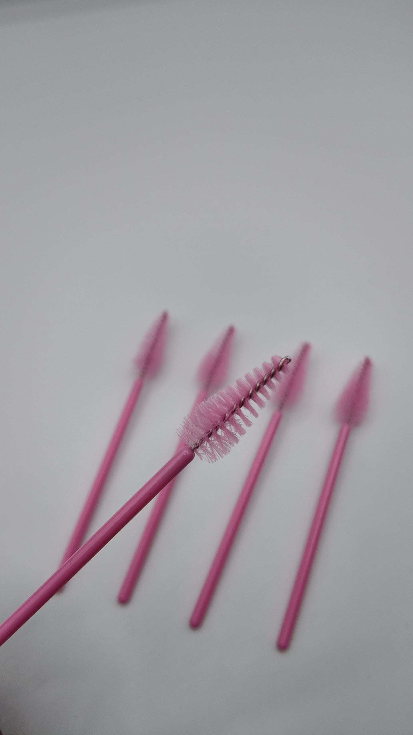 TEARDROP LASH BRUSH